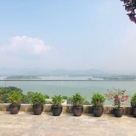 Lakeside Dailai Hotel Phuc Yen Esterno foto